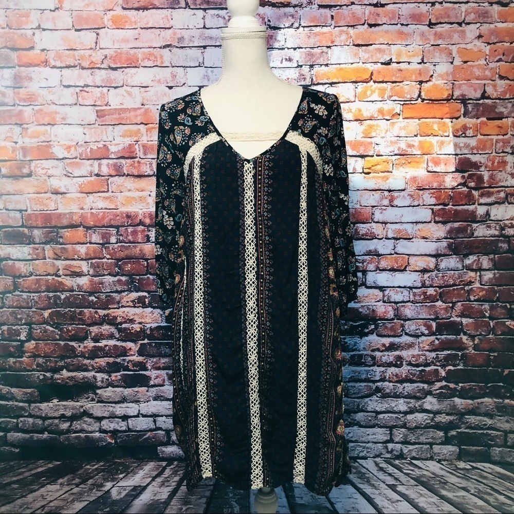ENTRO BOHO FLOWER DRESS SIZE SMALL